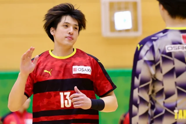 LEAGUE H男子第21節

【試合情報】
日時:4/20(日)15:00〜

会場:沖縄県　沖縄県立武道館アリーナ

対戦:大崎オーソル埼玉vs琉球コラソン

沖縄県ハンドボールラーの皆さん、コラソンさんだけでなく大崎オーソル埼玉も是非応援よろしくお願いします！

勝ち点取るために最後まで戦い抜きます！

#1osol
#OSAKIOSOLSAITAMA
#osakiosol
#大崎電気工業株式会社
#大崎電気
#大崎オーソル埼玉
#LEAGUEH
#leagueh
#リーグH
#はせさん
#club_sports_photos
#琉球コラソン